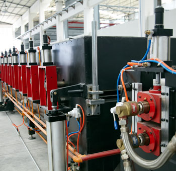 蜂窝铝板生��工艺展示